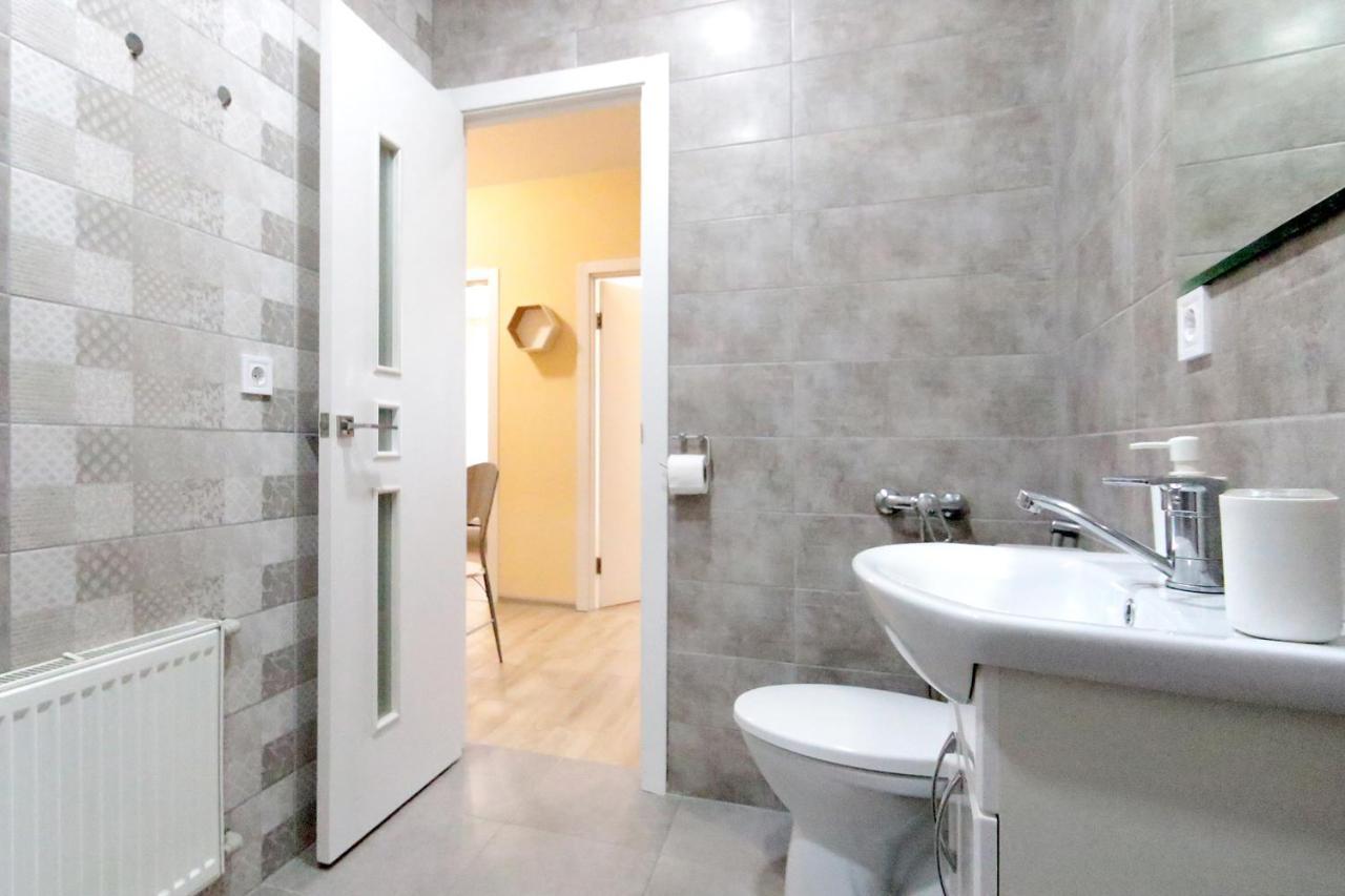 "Deluxe Apartments" On Balabana 12 - 1222 Lviv Kültér fotó